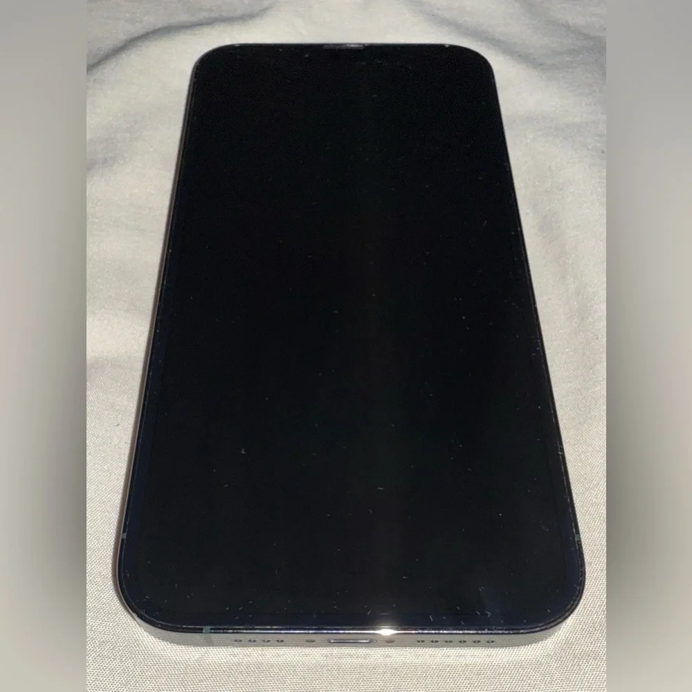 iPhone 15 Pro Max – 512GB – Green – Verizon – Great Condition